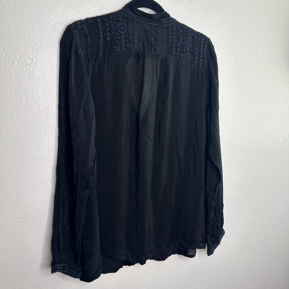 Johnny Was Black Embroidered Cupra Rayon Tunic Blouse V-Neck Medium Boho Top - Picture 7 of 8